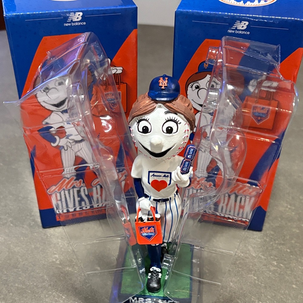 New Balance Mrs. Met Bobblehead - Blue, White, and Orange! ONE BobbleHead